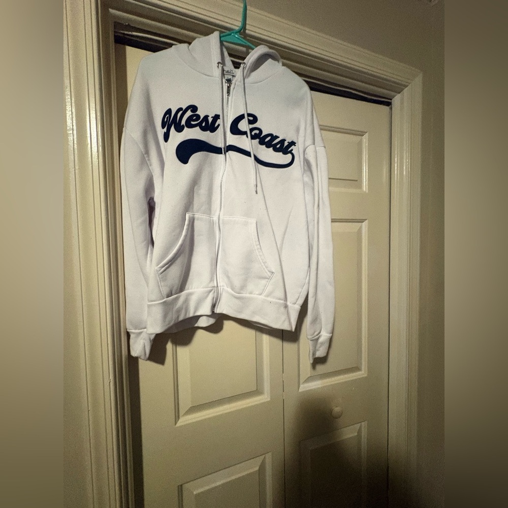 Rue 21 West coast white zip up hoodie